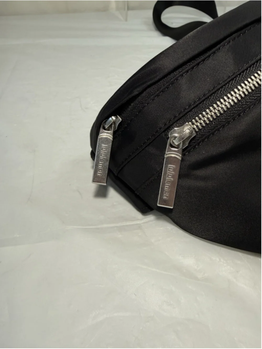 Lululemon City Adventurer Belt Bag 2.5L Silver Tone Hardware Black new